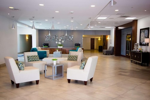 King Room Near 7 Eleven MIA 11 Luxury Bookings