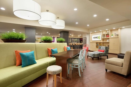 King Studio Suite Near Bolt Training MIA 5 Luxury Bookings