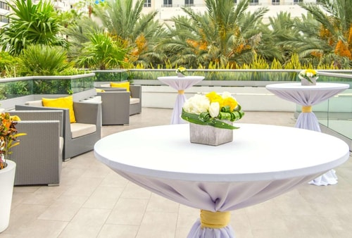 Deluxe King Room Near Trendz Global MIA 11 Luxury Bookings