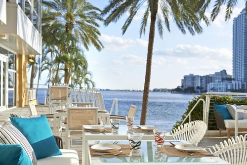 Superior King Room Near Brickell Key Park MIA 8 Luxury Bookings