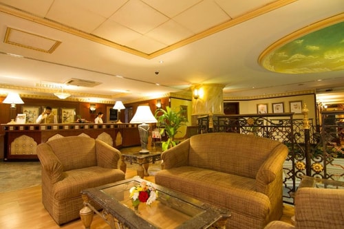 Classic Room Near Baniyas Metro By Luxury 14 Luxury Bookings