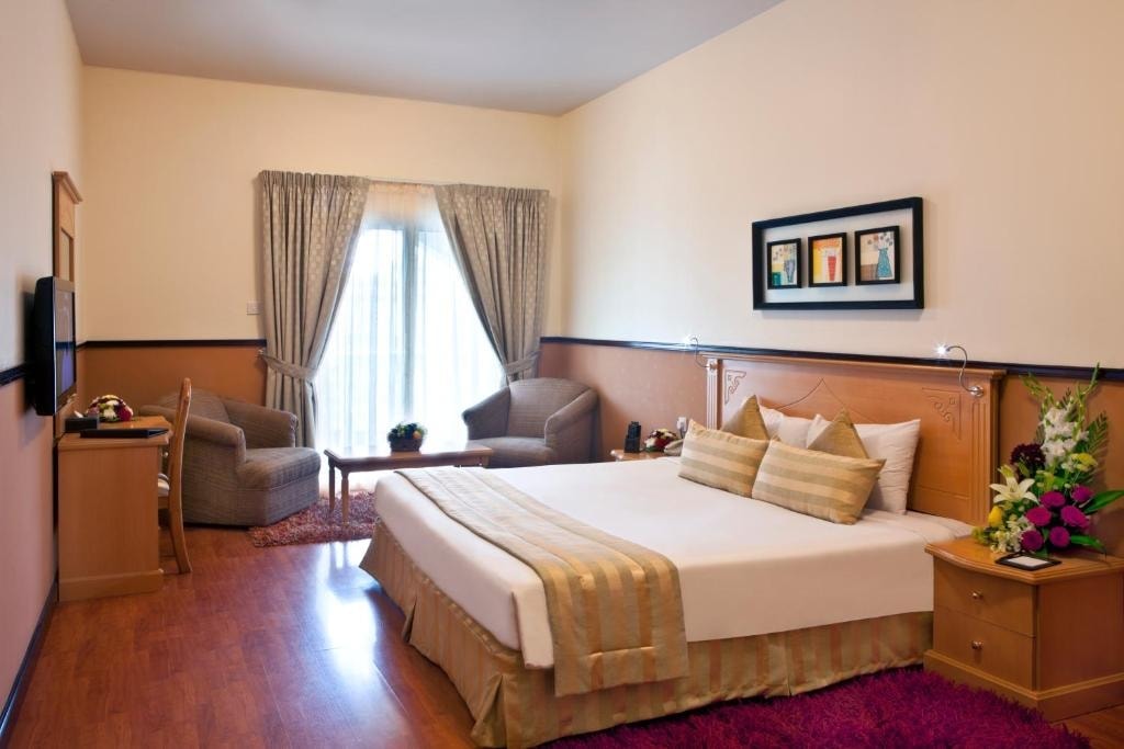 Classic Room Near Baniyas Metro By Luxury Luxury Bookings