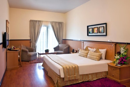 Classic Room Near Baniyas Metro By Luxury Luxury Bookings