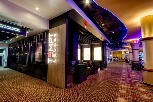 Deluxe King Room Near Trail Glades Range MIA 13 Luxury Bookings