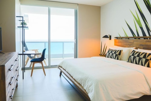 One Bedroom  Near Allison Park MIA Luxury Bookings