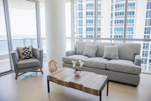 One Bedroom  Near Allison Park MIA 11 Luxury Bookings