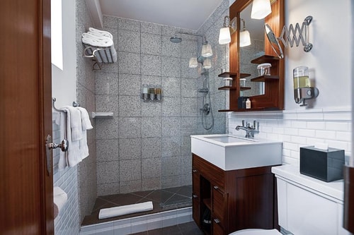 King Room Near HDE Club Miami Nightlife MIA 8 Luxury Bookings