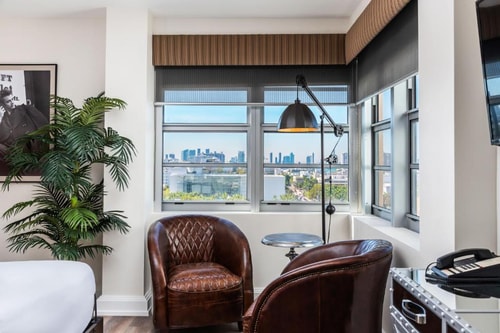King Room Near HDE Club Miami Nightlife MIA 7 Luxury Bookings