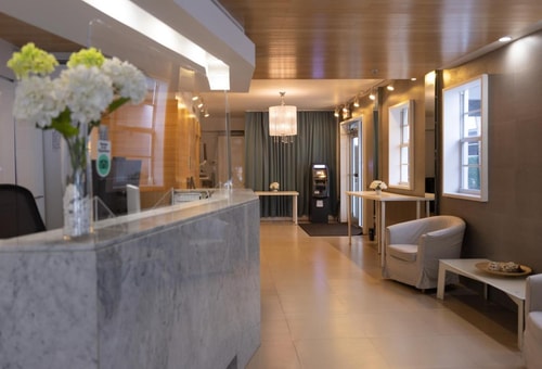 Queen Suite Near Clean Machine MIA 12 Luxury Bookings