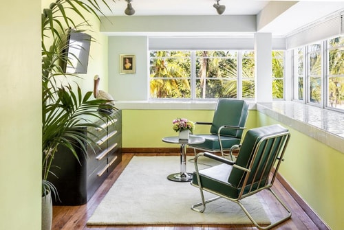 Deluxe Queen Room Near Surf Style MIA 9 Luxury Bookings