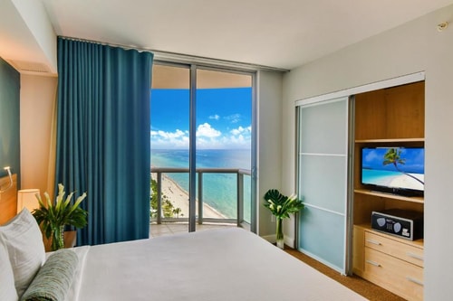 Classic Room With Ocean View Near Miami Juice MIA Luxury Bookings