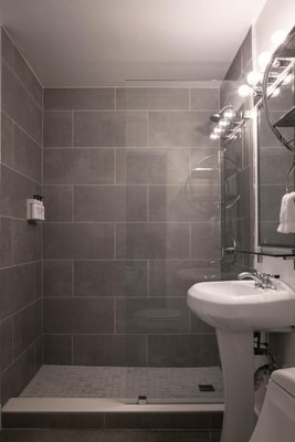 King Room Near Mimosa Cafe MIA 4 Luxury Bookings