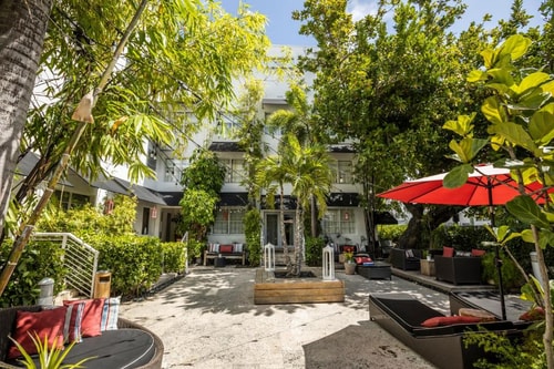 One Bedroom Suite Near Surf Style MIA 9 Luxury Bookings