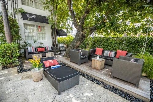 One Bedroom Suite Near Surf Style MIA 10 Luxury Bookings