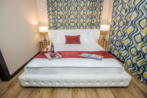 One Bedroom Suite Near Surf Style MIA Luxury Bookings