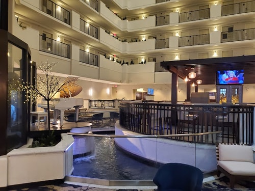 Deluxe King Suite Near Orlando Public Library ORL 9 Luxury Bookings