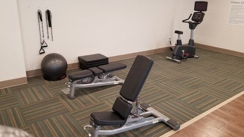 Queen Room Near Pediatric Dental Group ORL 13 Luxury Bookings