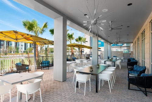 One Bedroom Suite Near Hooters ORL 11 Luxury Bookings