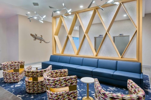 One Bedroom Suite Near Hooters ORL 8 Luxury Bookings