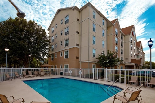 Deluxe Queen Studio Near Lake Ebby ORL 14 Luxury Bookings