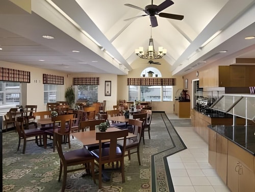 King Studio Near Lake Ebby ORL 7 Luxury Bookings