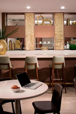 One Bedroom King Suite Near Trader Joes MIA 5 Luxury Bookings