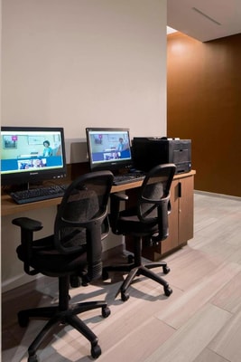 One Bedroom King Suite Near Trader Joes MIA 6 Luxury Bookings