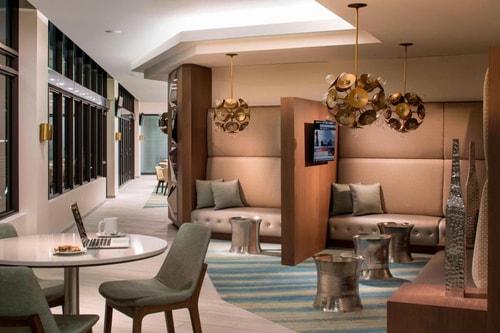 One Bedroom King Suite Near Trader Joes MIA 9 Luxury Bookings