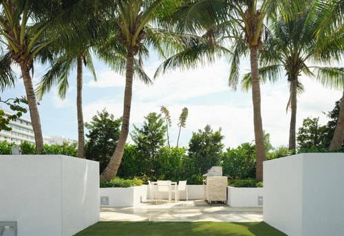 King Suite Near Xima Enterprise Inc MIA 9 Luxury Bookings