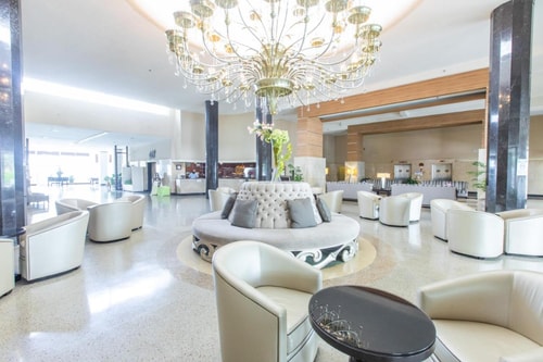 City View King Room Near Allison Park MIA 5 Luxury Bookings