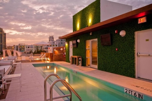 Prime King Room Near Pura Vida MIA 14 Luxury Bookings