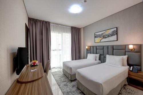 Standard Two Bedroom Apartment Walk To Marina Mall 1 Luxury Bookings