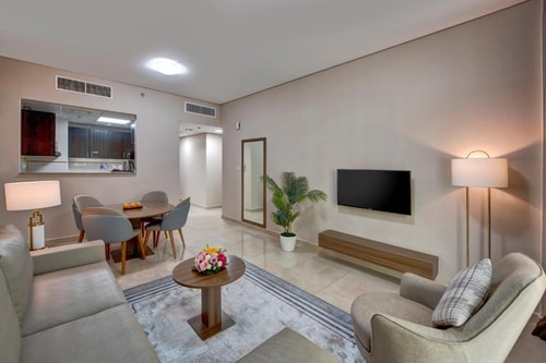 Standard Two Bedroom Apartment Walk To Marina Mall 6 Luxury Bookings