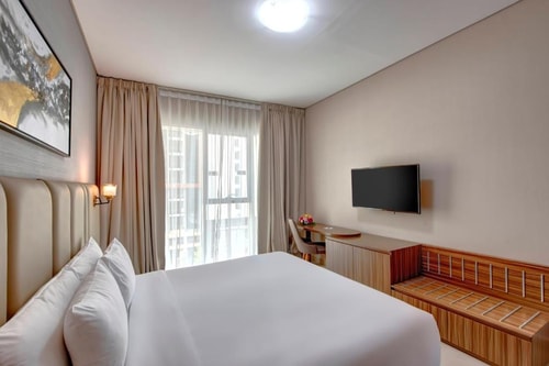 Standard Two Bedroom Apartment Walk To Marina Mall Luxury Bookings