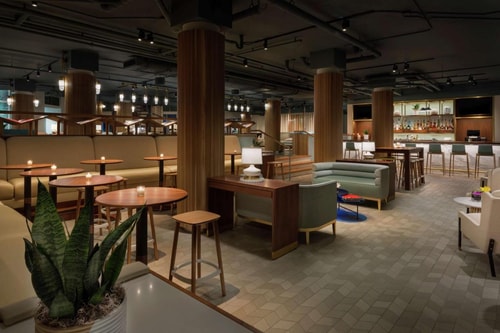 Standard King Room Near Avis Car Rental MIA 8 Luxury Bookings