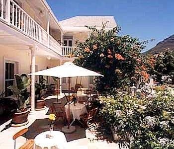 Deluxe Studio Near Walgreens MIA 10 Luxury Bookings