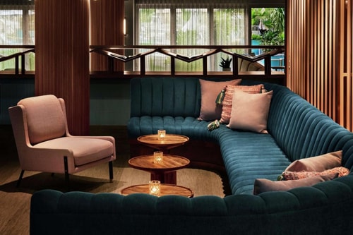 Standard King Room Near Avis Car Rental MIA 9 Luxury Bookings