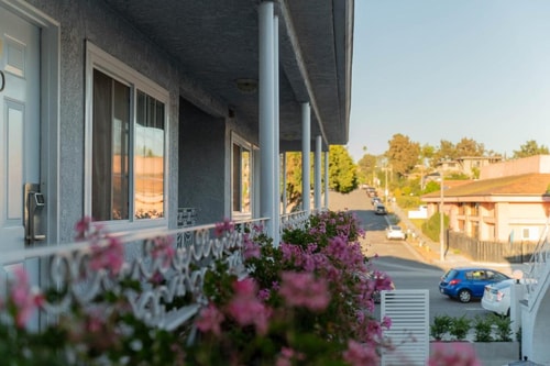 Queen Room Near Hotchkiss Park LA 11 Luxury Bookings