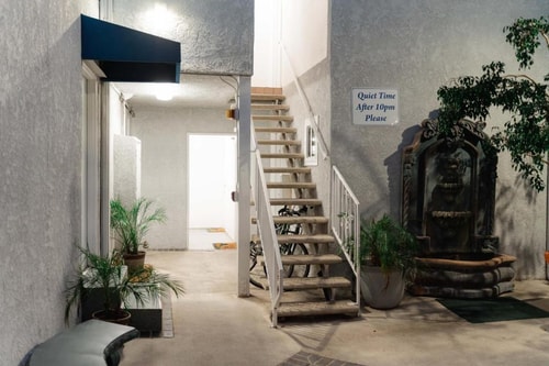Queen Room Near Hotchkiss Park LA 12 Luxury Bookings