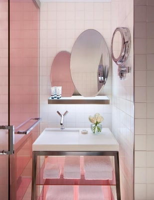 Premier King Room Near High Tide MIA 3 Luxury Bookings