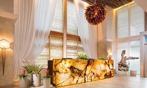 One Bedroom Suite City View Near Balen Kitchen MIA 3 Luxury Bookings