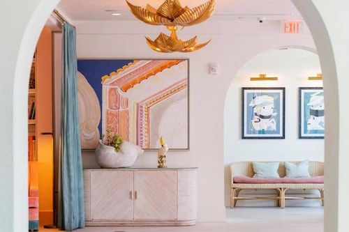 Standard Queen Room Near Vans MIA 8 Luxury Bookings