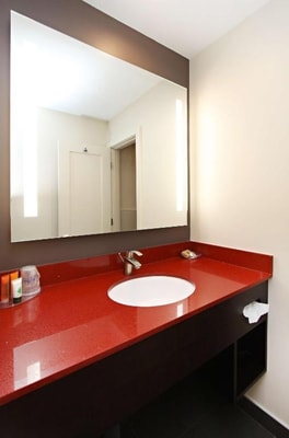 King Room Near Ord and Yale Street Park LA 8 Luxury Bookings