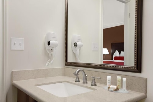 King Room Near Lafayette Park LA 5 Luxury Bookings