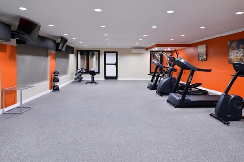 King Room Near Lafayette Park LA 13 Luxury Bookings