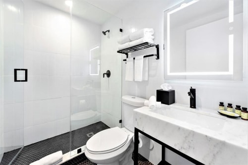 Standard Room Near Miami Massage Therapy MIA 3 Luxury Bookings