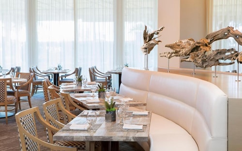 Deluxe Room Near United States Postal Service MIA 6 Luxury Bookings
