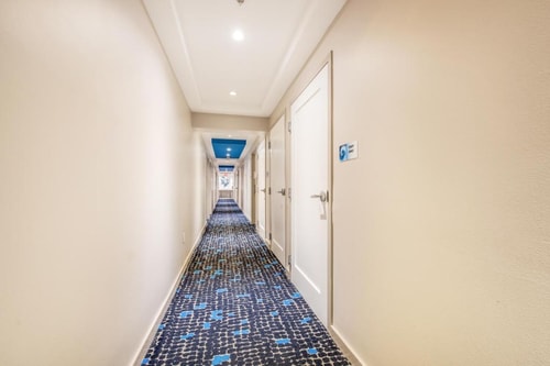Standard King Room Near Pura Vida MIA 5 Luxury Bookings