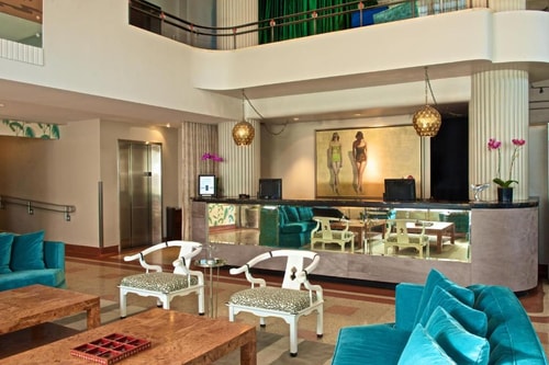 King Room Near Coyote Taqueria MIA 6 Luxury Bookings