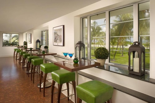 King Room Near Coyote Taqueria MIA 10 Luxury Bookings
